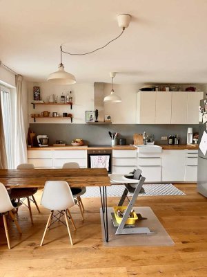 Moderne und ruhige 3–Zimmer-Wohnung mit Balkon und Tiefgarage im Herzen von Kempten