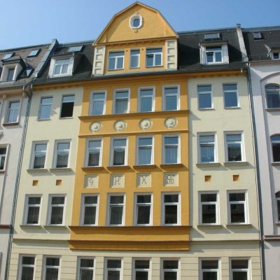 Plauen-Diesterwegstr: helle3 Zi mit Balkon und Einbauküche in guter Lage