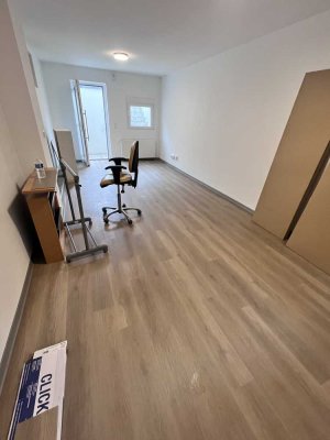 Möblierte 1-Zimmer-Souterrain-Wohnung in Karlsruhe-Grünwinkel