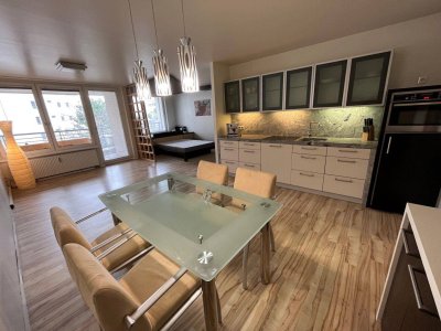 Traumhafte möblierte Wohnung mit Loggia und Pool am Dach