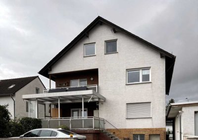 Helle 3-Zimmer Wohnung mit Balkon in Bischofsheim