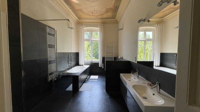 Geräumige 4-Zimmer-Wohnung mit atemberaubendem Stadtblick