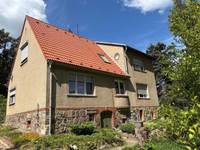 Traumhafte und idyllische Wohnlage mit großem Grundstück !!