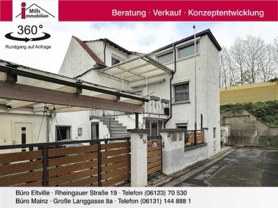 Charmantes 2 Parteienhaus + kleines Einfamilienhaus und weiteres Tiny-House zum Selbstausbau
