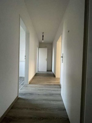 ***ANNAHMESTOPP***Erstbezug nach Sanierung | 2 ZIMMER | ERDGESCHOSS | TERRASSE | DUSCHE