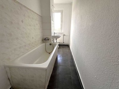 +++Neu saniert mit Tageslichtbad+++