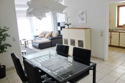 Großzügige 3-Zi-Wohnung mit Terrasse und Stellplatz