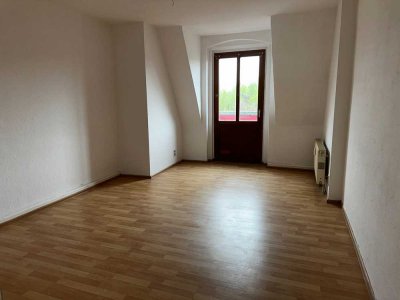 geräumige 3 Raum Wohnung mit Balkon in Görlitz!