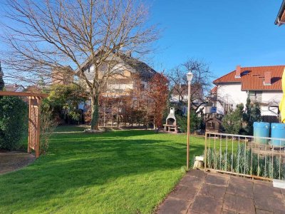 Exklusive, gepflegte 3/4-Zimmer-EG-Wohnung mit geh. Innenausstattung +Terrasse +EBK in Bürstadt
