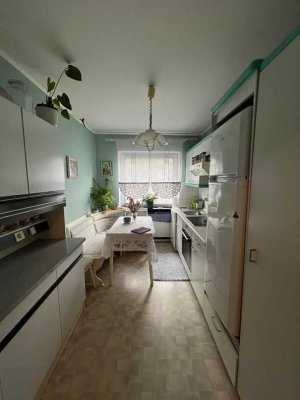 !WBS erforderlich! - Helle 2-Zimmer-Wohnung mit Balkon