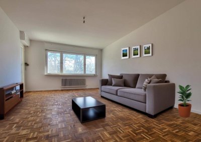 "NEUER PREIS!" RENOVIERTE WOHNUNG MIT LOGGIA UND PARKPLATZ IN HERRLICHER WALDRAND-RUHELAGE
