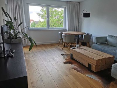 Exklusive 3-Zimmer-Wohnung mit gehobener Innenausstattung mit Balkon und Einbauküche in Ratingen