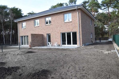 Doppelhaushälfte mit Garten ab 01.11.2025