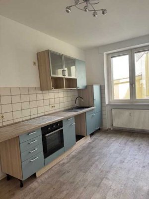 Schöne 3-Raum-EG-Wohnung mit EBK in Solingen