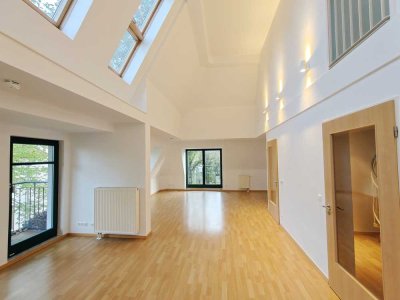 Großzügig Wohnen in Babelsberg-Nord: Lichtdurchflutete 4 Zimmer Maisonette-Wohnung mit Aufzug