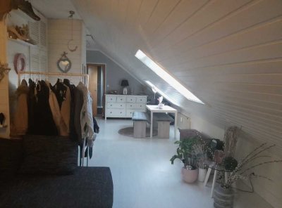 270.0 € - 43.0 m² - 1Zi.