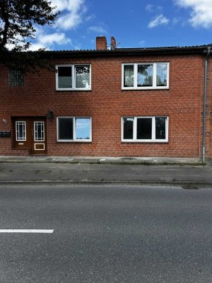 renovierte 3-Zimmer Erdgeschosswohnung mit Terrasse und Garten in Oldenburg in Holstein