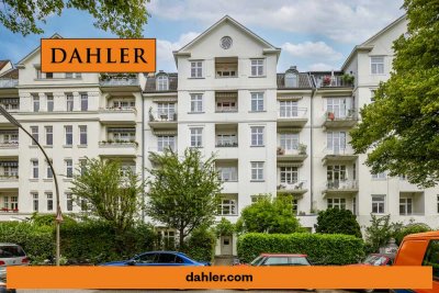 Ideal für Familien: Großzügige Dachgeschoss-Maisonettewohnung mit 6 Aufzug und Blick über Eimsbüttel