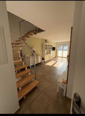 Charmante 3-Zimmer Maisonette-Wohnung in Wiesbaden-Frauenstein