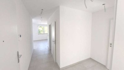 Reserviert! 3 Zi.- Whg. im 1. OG, Aufzug, Balkon, Stellplatz