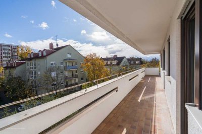 **Heike Borchers Immobilien**Geräumiger Wohnsinn mit hübscher Ausstattung**inkl. großem Ost-Balkon**