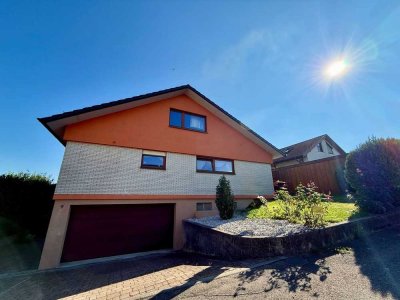 Geräumiges Haus in ruhiger Feldrandlage – Ihr neues Zuhause im Grünen!