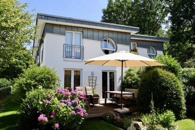 Moderne Doppelhaushälfte mit Garten und Garage in Hamburg-Marmstorf – Perfekt für Familien