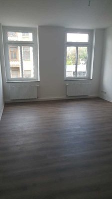 *Schnell zugreifen* Schöne helle 2 RaumWE mit Badewanne