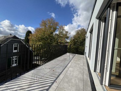 Penthouse, großer Balkon mit Aussicht, Parkett, Fußbodenheizung, Aufzug