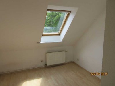 Günstige, modernisierte 3-Zimmer-Dachgeschosswohnung in Bad Fallingbostel