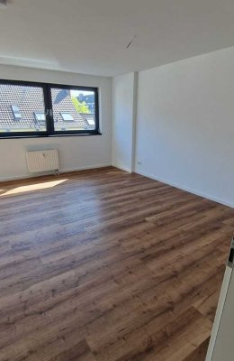 Exklusive 1-Zimmer-Wohnung im Zentrum von Opladen