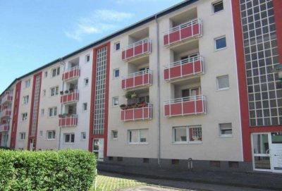 ab sofort* verkehrsfrei * lichtdurchflutet * saniert * 3-Zimmer-Wohnung *