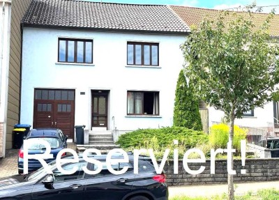 Reserviert: Einfamilienhaus mit Werkstatt in  Lauterbach