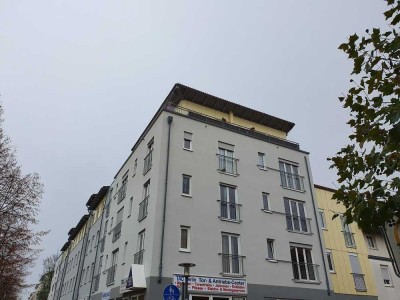 2 Zimmer Wohnung in Hönow Hoppegarten bei Berlin mit großer Dachterrasse / EBK / Tiefgarage