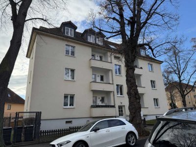 Gemütliche Wohnung unterm Dach in zentraler aber ruhiger Lage!