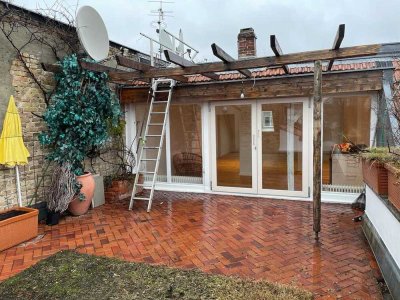 Helle Dachgeschosswohnung im bayerischen Viertel