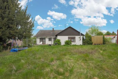 Charmantes Einfamilienhaus mit großem Grundstück und vielseitigen Nutzungsmöglichkeiten!