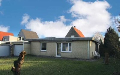 Einfamilienhaus mit angebautem Bungalow in Sahlenburg