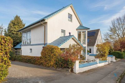 Großzügig. Offen. Besonders. – Einfamilienhaus mit fließenden Übergängen und eingewachsenem Garten