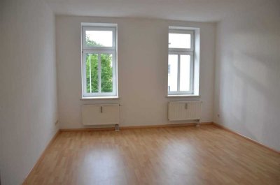 ***3-Zimmer mit Balkon, Bad mit Wanne und Dusche in Uninähe, WG geeignet***