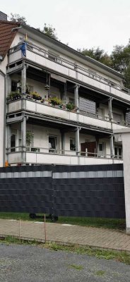 Ansprechende und modernisierte 3-Zimmer-Erdgeschosswohnung mit geh. Innenausstattung mit EBK
