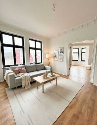Ab sofort! Charmante 4-Raum-Wohnung *Elbnah gelegen* I Mit Einbauküche und Balkon