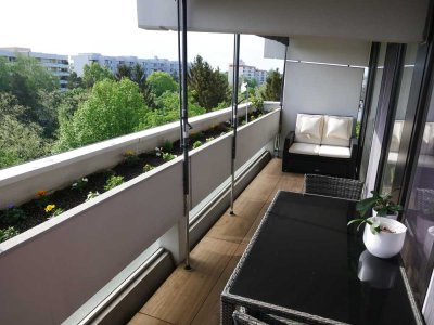 Geschmackvolle 4-Zimmer Wohnung in Taufkirchen mit 2 Balkonen