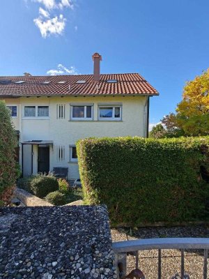 Doppelter Wohnkomfort: 2-Familienhaus + ausgebautes DG, mit Garten, Doppelgarage und herrlicher A...