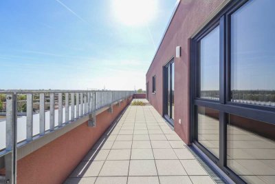 Penthouse-Flair mit Dachterrasse: Großzügig, lichtdurchflutet & modern ausgestattet