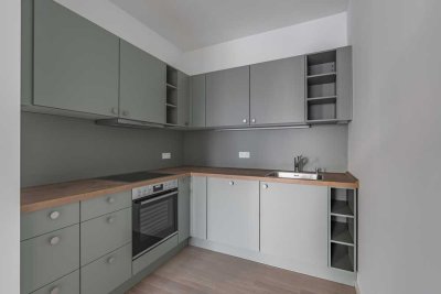 Helle 2-Zimmer-Neubauwohnung mit Terrasse direkt am Wasser in Berlin-Spandau