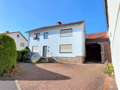 Gemütliches Haus mit herrlichem Garten, Werkstatt und Scheune