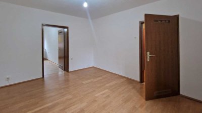 EG | 2 Zi. | � Kreative Köpfe aufgepasst | günstige Wohnung mit Potenzial! Nähe Westpark