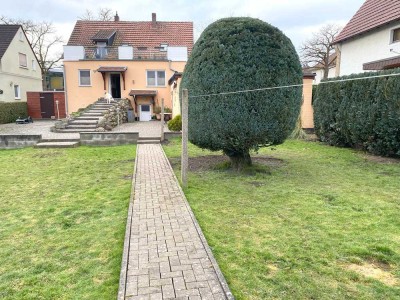 Gepflegtes 2-Fam./-Generationenhaus mit Charme, umfangreich saniert in zentraler Lage
