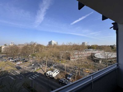 Smart geschnittene Zweiraumwohnung mit guter Anbindung inkl. Garage
